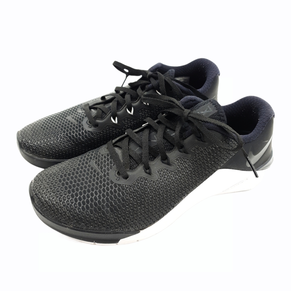 Nike Metcon 5 Training Shoe AO2982-010 B&W Size 9